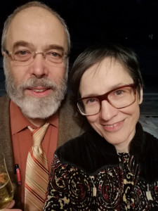 Sonja Toepfer und Dr.Friedhelm Röder für das Holla Haus